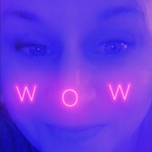 Meet your Posher, Dee